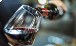 wine, a drink to avoid after a teeth whitening treatment