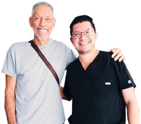 International patient with specialist dentist at a top-rated dental clinic in Cabo San Lucas, Mexico, offering affordable dental implants, veneers, crowns, and advanced cosmetic dentistry.